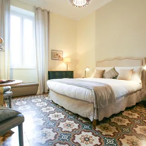 https://le-flaneur-bed-and-breakfast.hotelinveneto.com